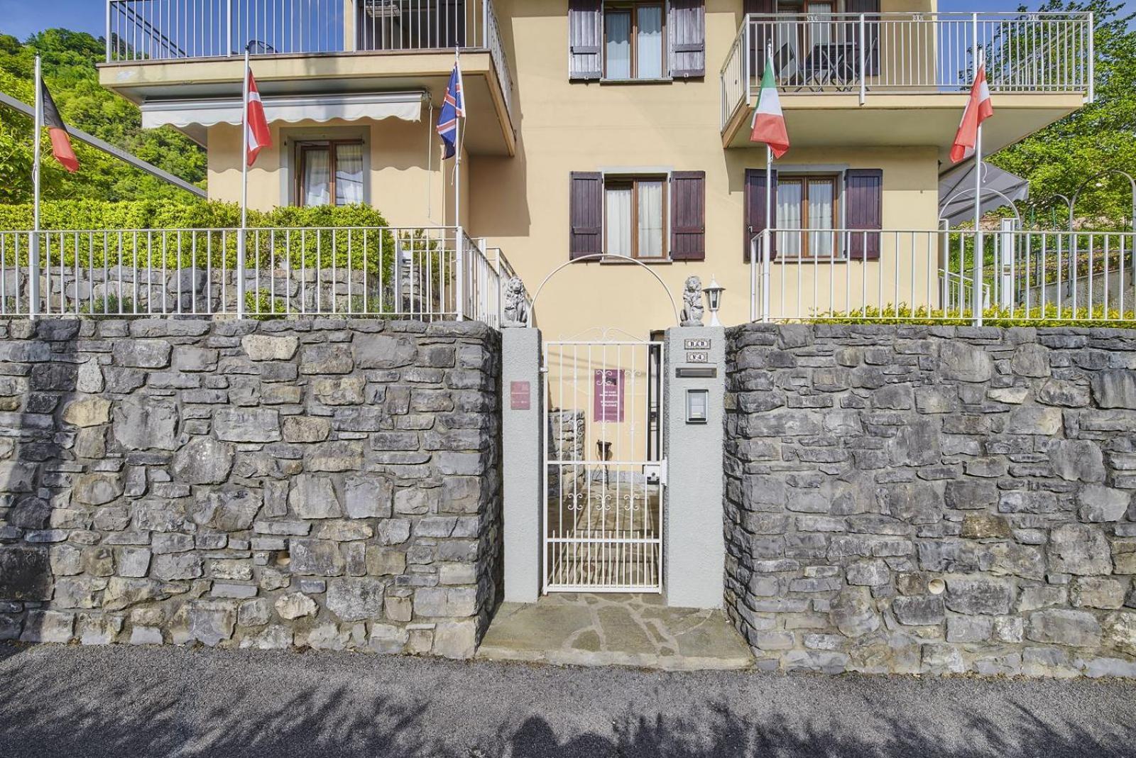 B&B-Foresteria Casa Della Musica Lake Como Mandello del Lario Extérieur photo