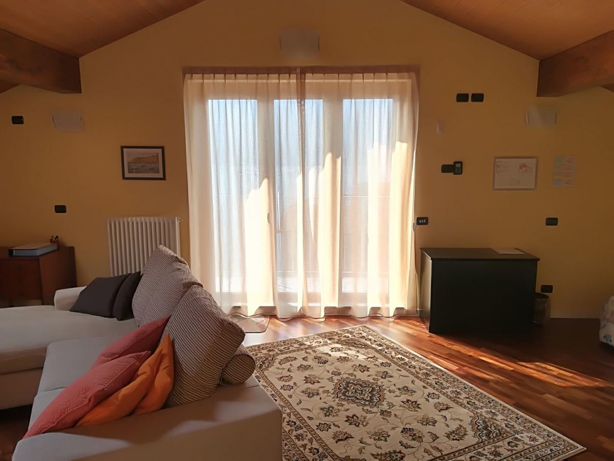 B&B-Foresteria Casa Della Musica Lake Como Mandello del Lario Extérieur photo